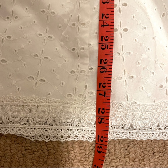BETSEY JOHNSON VINTAGE WHITE STRAPLESS EYELET DRESS - Picture 10 of 10